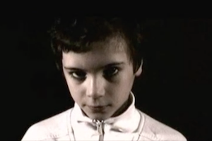 Imminence, par Willem Peleau, film en Sélection Officielle pour l'édition 2004 de Court'Échelle, le Festival National du Court-Métrage Étudiant