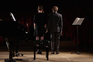 Le Concours, par Samuel Lumbroso, film en Sélection Officielle pour l'édition 2014 de Court'Échelle, le Festival National du Court-Métrage Étudiant